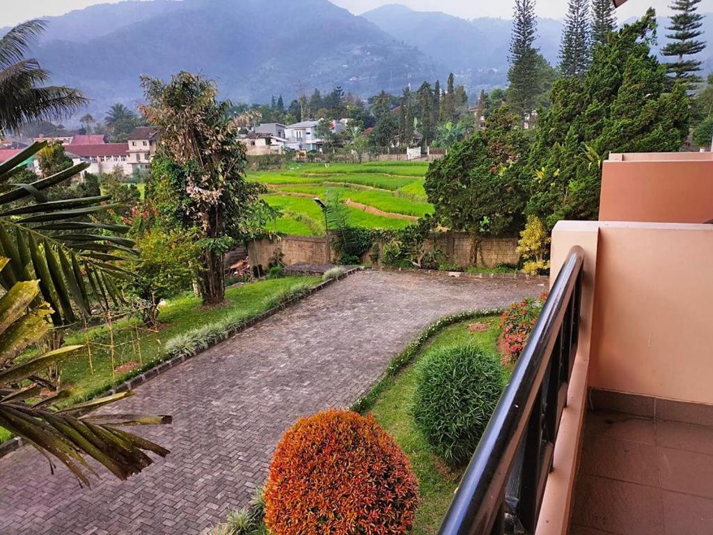 Grha Kasih Hotel โบกอร์ ภายนอก รูปภาพ